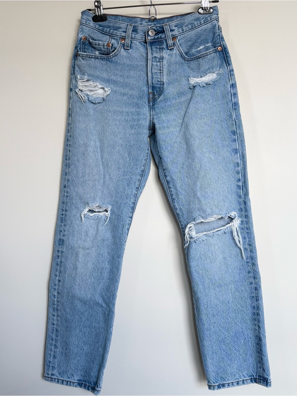 Levi’s 501 Original Jeans Women’s 26 Distressed Light Wash 100% Cotton
